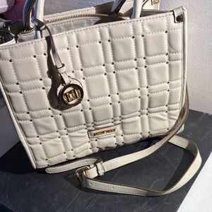 Ellen Tracy Elegant Cream Quilted Handbag